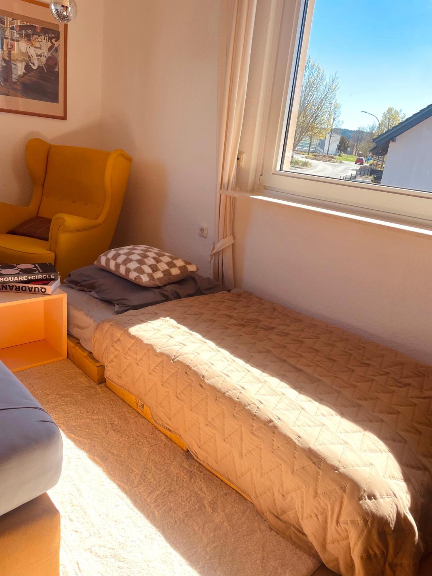 Homestay - Panoramablick Ueber Buedingen Экстерьер фото